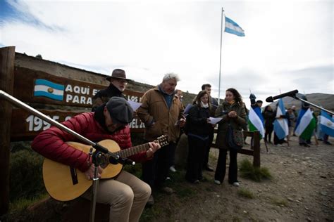 Abrazo Al Limay Diario El Cordillerano