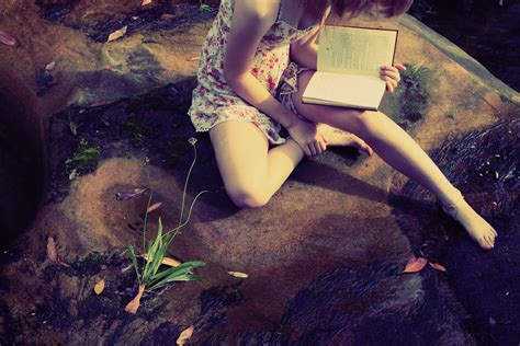 Wallpaper Wanita Di Luar Ruangan Model Fotografi Gaun Buku Buku