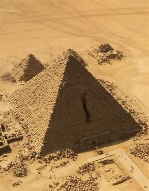 Take An Online Kids Tour Of Egyptian Pyramids In 2020 Great Pyramid