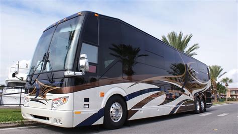 2014 Prevost Millennium H3 45 Triple Slide