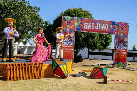 Centro Oeste Festa Junina - FDPLEARN