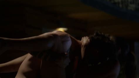 AusCAPS Jonathan Tucker Nude In Kingdom 2 05 Happy Hour