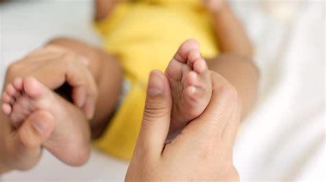 317 Kids Foot Massage Stock Videos Footage And 4k Video Clips Getty