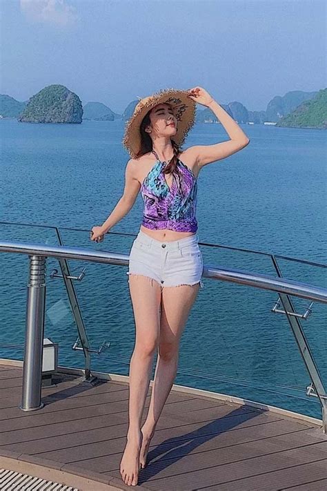 Hoa hậu Huỳnh Vy diện bikini khoe thân hình cực sexy