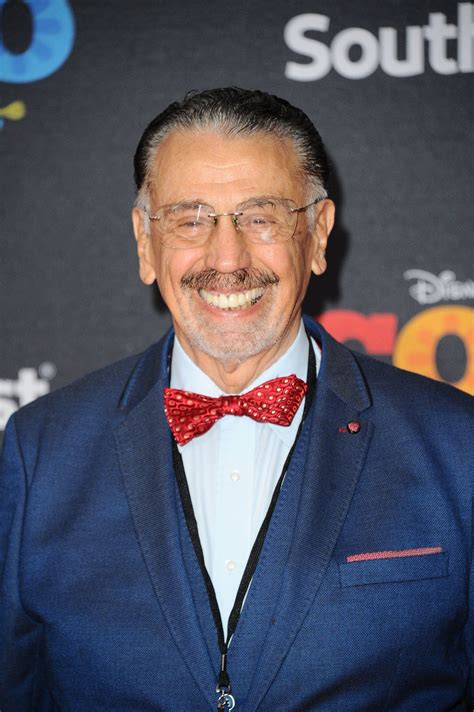 Used Cars Summary, Latest News, Trailer, Cast, Where to Watch and More