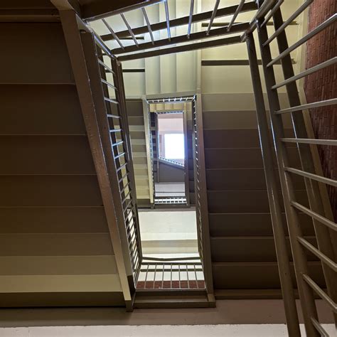 The frustration of a broken elevator - Campus Echo Online