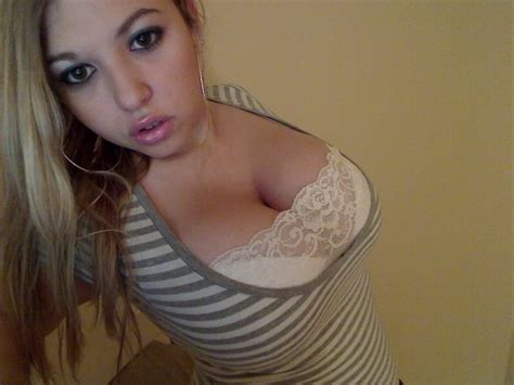 Big Lips And Big Tits Porn Pic