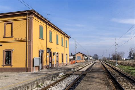 Stazione Ferroviaria di Brescello / Luoghi / Vivere il comune