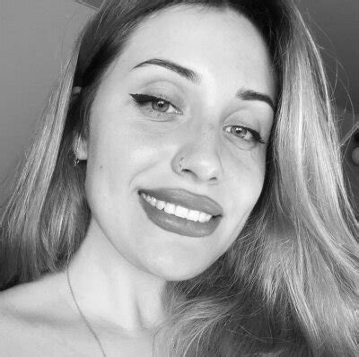 Hotty Body Stripchat Webcam Model Profile Free Live Sex Show Cam4Joy