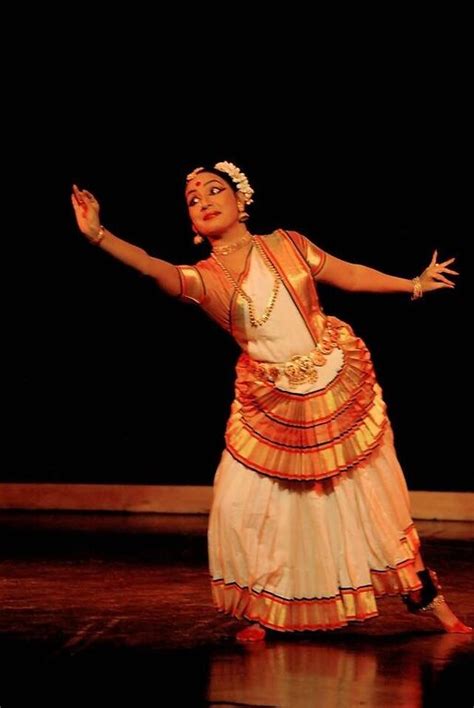 pure silk mohiniyattam dance costume bharatanatyamworld