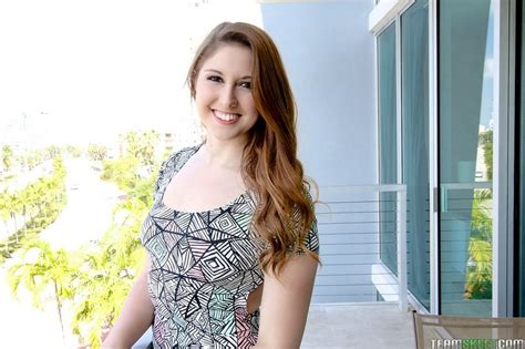 Brown Eyed Brunette Took Off Her Dress And XXX Dessert Picture 1