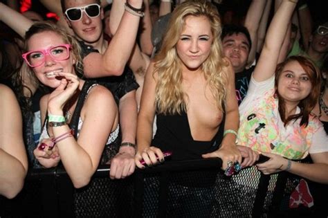 Girls Exposed While Naked Free Porn Adult Videos Forum