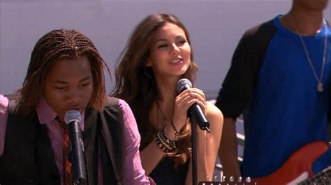 Leon Thomas Iii Song To You Ft Victoria Justice From Victorious