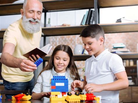 The 5 Best Toys For Seniors - To Keep Them Entertained - Tips for happy family