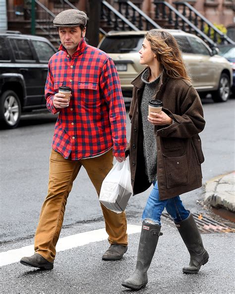 7 Shocking Secrets About Keri Russell And Matthew Rhys' Split That Will Leave You Speechless Image 16