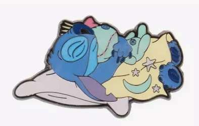 87204 Stitch Hugging Scrump Hot Topic Stitch Sleeping Blind Box Loungefly Disney Pin