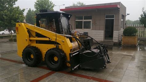 Lt 1t Front Discharge Changlin Nude Packed Chinese Skid Steer Loader Skid Loader Attactment