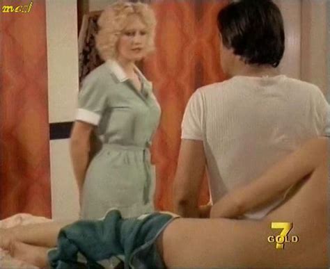 Naked Sarah Crespi In La Commessa