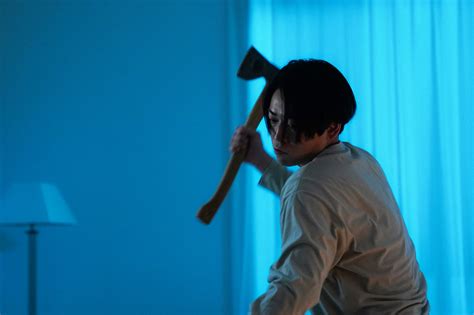 亀梨和也主演「怪物の木こり」新場面写公開！斧持ち姿や狂気の先には一体