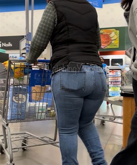 Thick Walmart Latina Milf In Jeans Oc Tight Jeans Forum