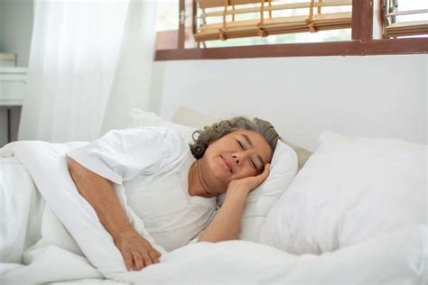 7 Reasons To Strip Naked Before Bed Natural Heart Doctor