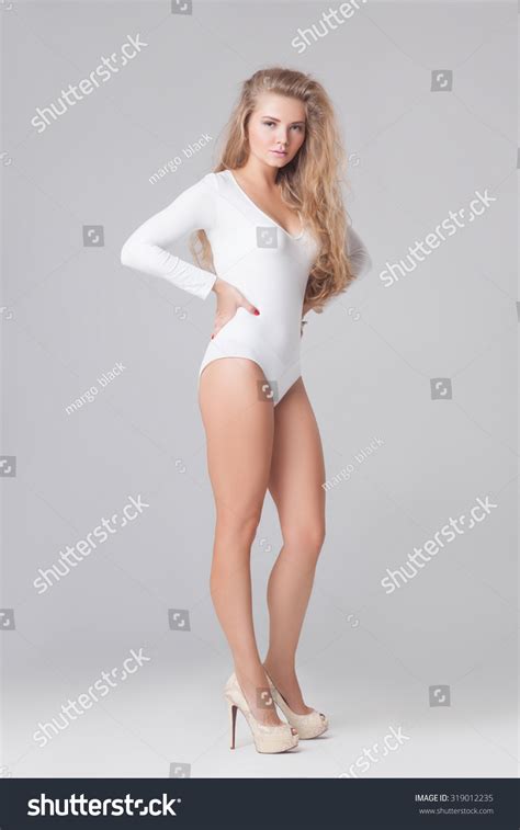 Sexy Blonde Woman Beautiful Long Curly库存照片319012235 Shutterstock