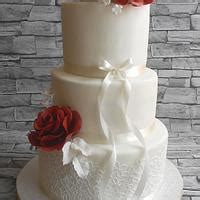 Wedding Cake With Roses Cake By Jitkap Cakesdecor