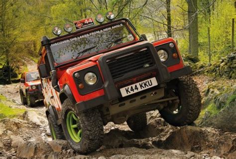 important  road driving tips  tricks    neufutur