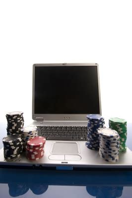 Online Poker Living - How to Make Money Playing Poker Online
