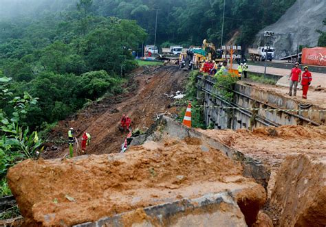 BR 376 Bombeiros encerram buscas por vítimas de deslizamento HojePR