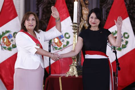 La Presidenta Dina Boluarte Tomó Juramento Al Nuevo Gabinete De