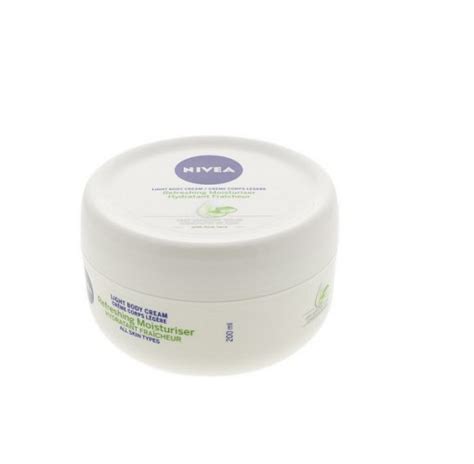 Nivea Light Body Cream Refreshing Moisturizer Aloe Vera 200 Ml