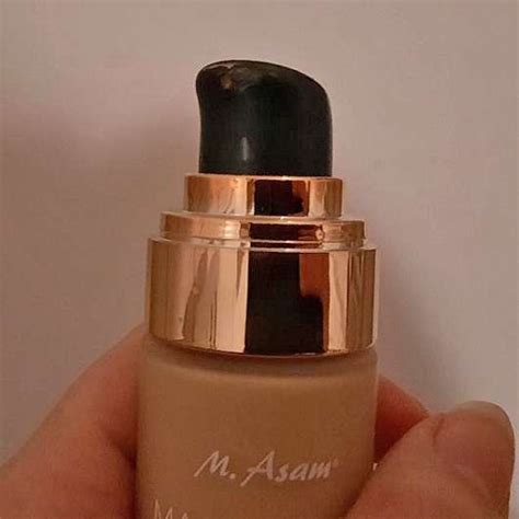 Test Foundation M ASAM MAGIC FINISH Supercharge Serum Foundation Farbe Creamy Nude