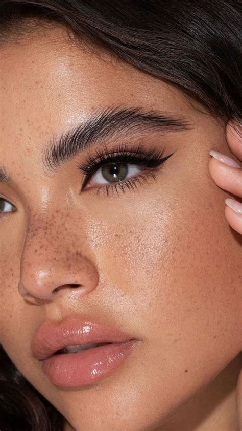 Stunning Natural Glow Makeup Looks Inspiration Nude Glow Natural Makeup Wedding Makeup