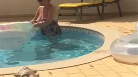 Big Boobs Milf Fall Out Wardrobe Malfunction Nip Slip Porn Videos