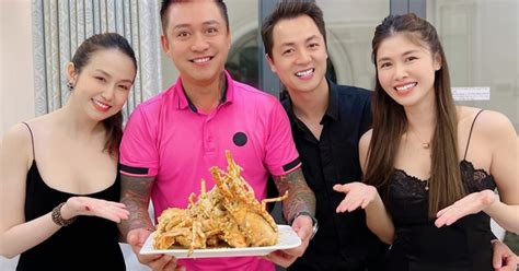 3 gia đình hot nhất nhì showbiz hội ngộ Đăng Khôi gây chú ý với một hành động đặc biệt