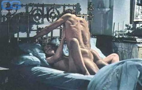 Sarah Miles Nude Pictures Onlyfans Leaks Playboy Photos Sex Scene Uncensored