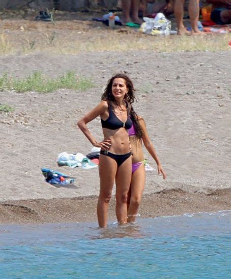 9 Hot Sexy Despina Vandi Bikini Pics