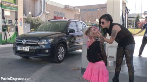 Erika Sevilla Is Put On Full Display In Front Of A Huge Public Crowd There S Ev Porn Pictures