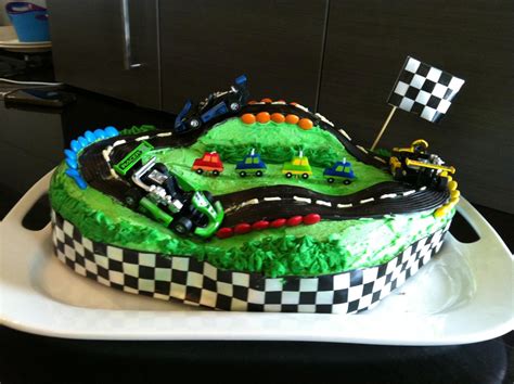 Race Track Race Car Birthday Cake