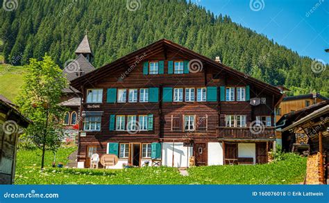 typical swiss houses   village  murren   swiss alps swiss