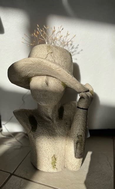 Figurine D Corative Aux P Tits Cados L O Chaque Moment Trouve Son Pr Sent