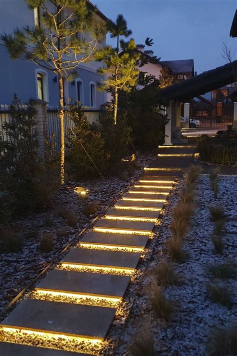 Подсветка дорожки в саду, ландшафтное освещение | Landscape lighting ...
