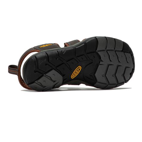 Keen Clearwater Cnx Walking Sandals Ss25