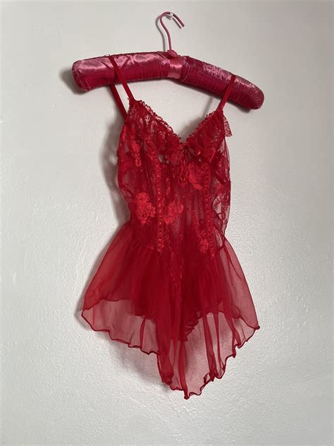VTG S S Lingerie SET Red Nylon Lace Ruffles Gem