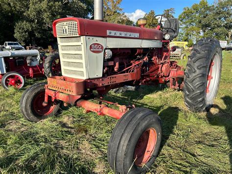Farmall 560 Tractors 40 To 99 Hp For Sale Tractor Zoom