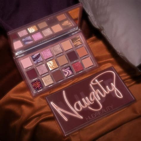 Huda Beauty Naughty Nude Eyeshadow Palette Holiday Beautynews Ru
