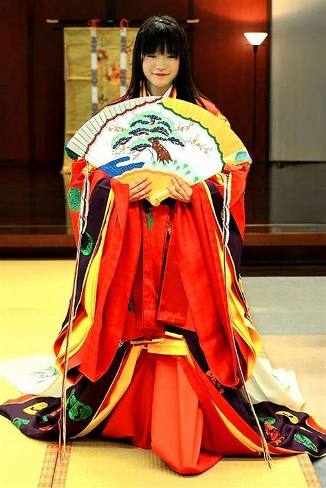 Heian Junihitoe 👘 平安时代的十二单 🌸💖 Japan Heian Era Costume Junihitoe 💗