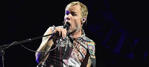 Red Hot Chili Peppers Flea Ignores Social Distance Rules