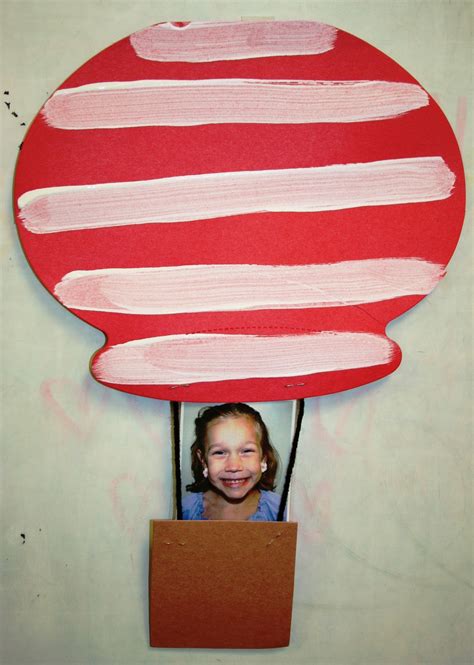 15 Adorable Hot Air Balloon Themed Crafts